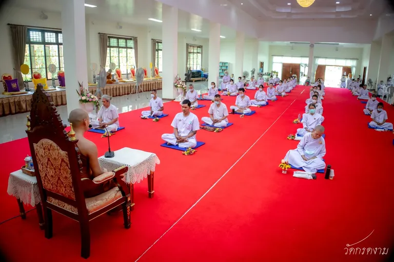 ปฏิบัติธรรม สวดธัมมจักรเมตตาใหญ่