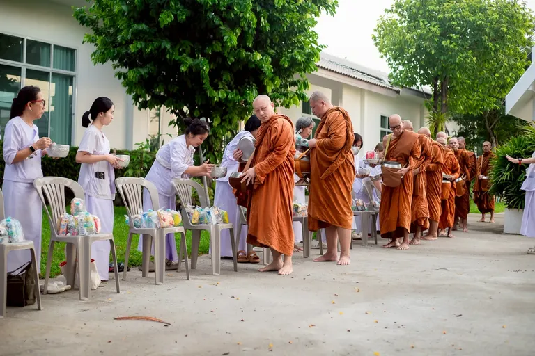 โครงการปฏิบัติธรรมรุ่นที่ 87