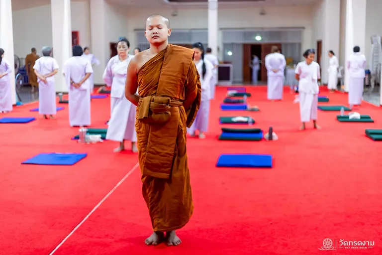 พระสงฆ์วัดกรดงาม