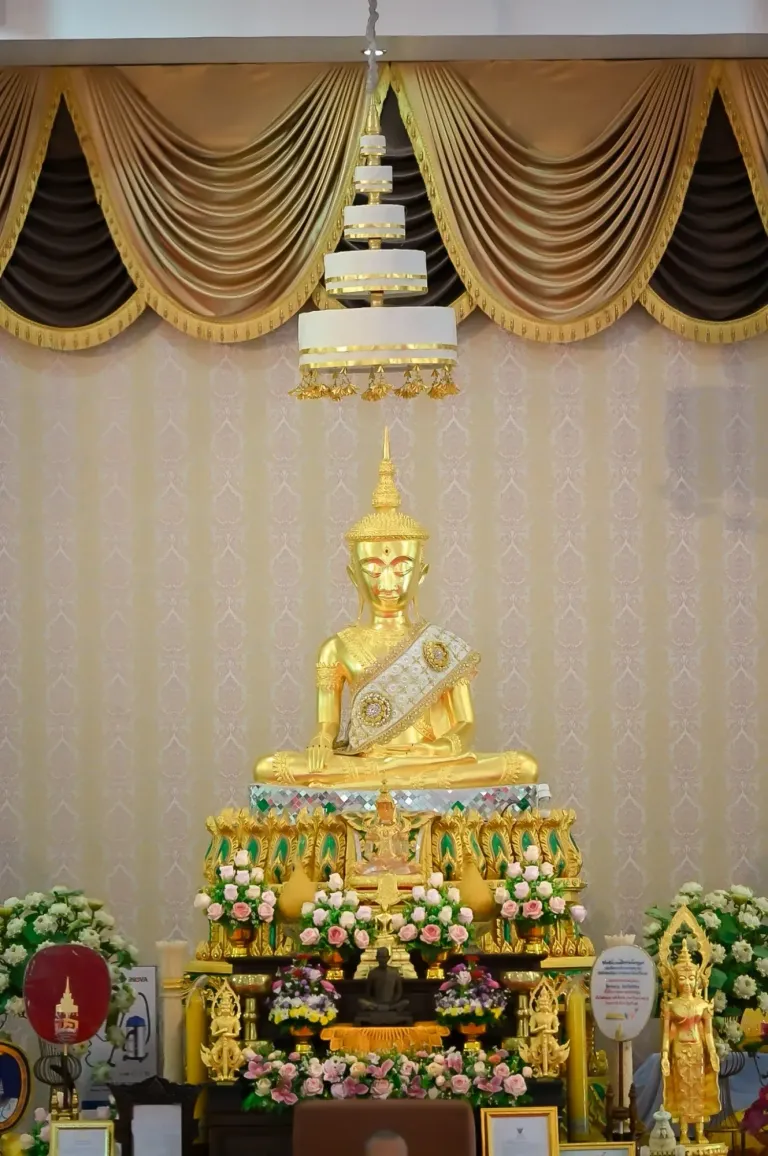 หลวงพ่อกลับร้ายกลายดี พระประธานประจำศาลาปฏิบัติธรรม