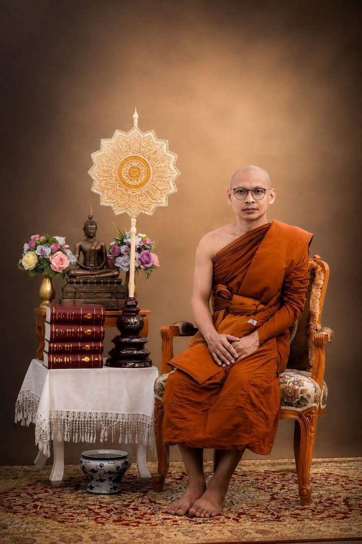 ถ่ายภาพที่ระลึกพระสงฆ์จำพรรษา 2569