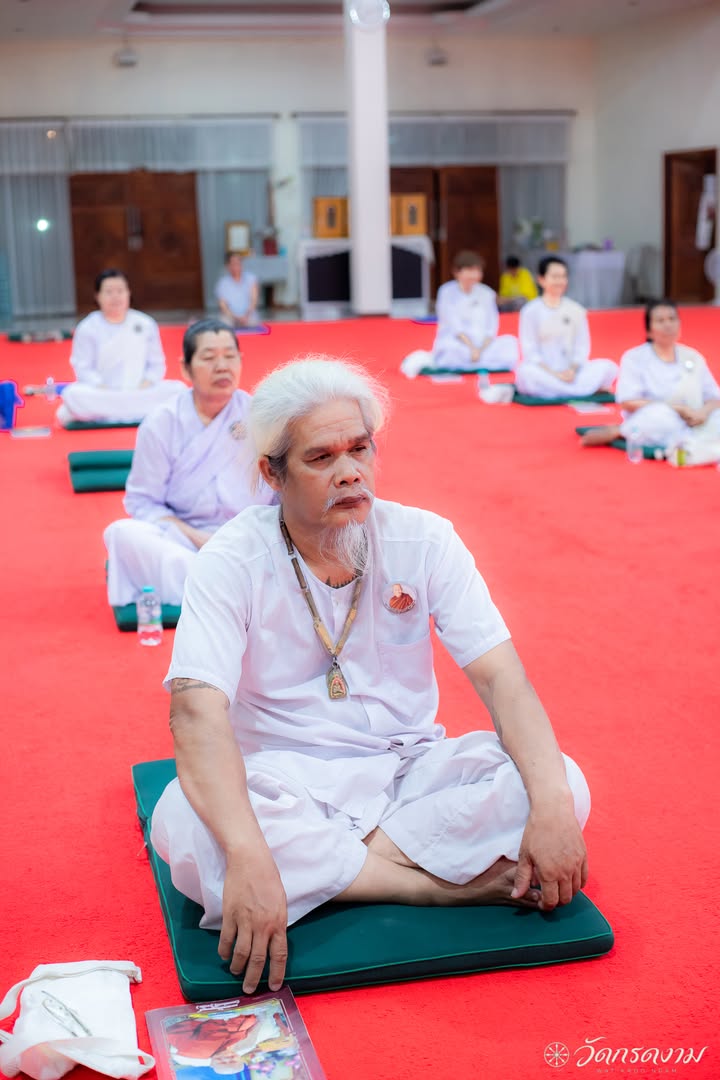 ฟังธรรมบรรยายภาคปฏิบัติ